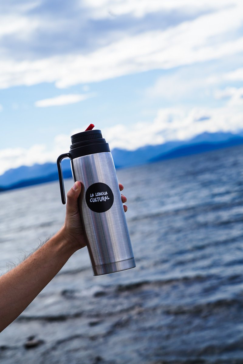 Después de unas merecidas vacaciones estamos de vuelta con las energías renovadas, uds que tal ese verano?🧉🍃

El finde vamos a ir tirando data y #Tbt 👅

#LaLenguaCultural #Bariloche #Vacaciones