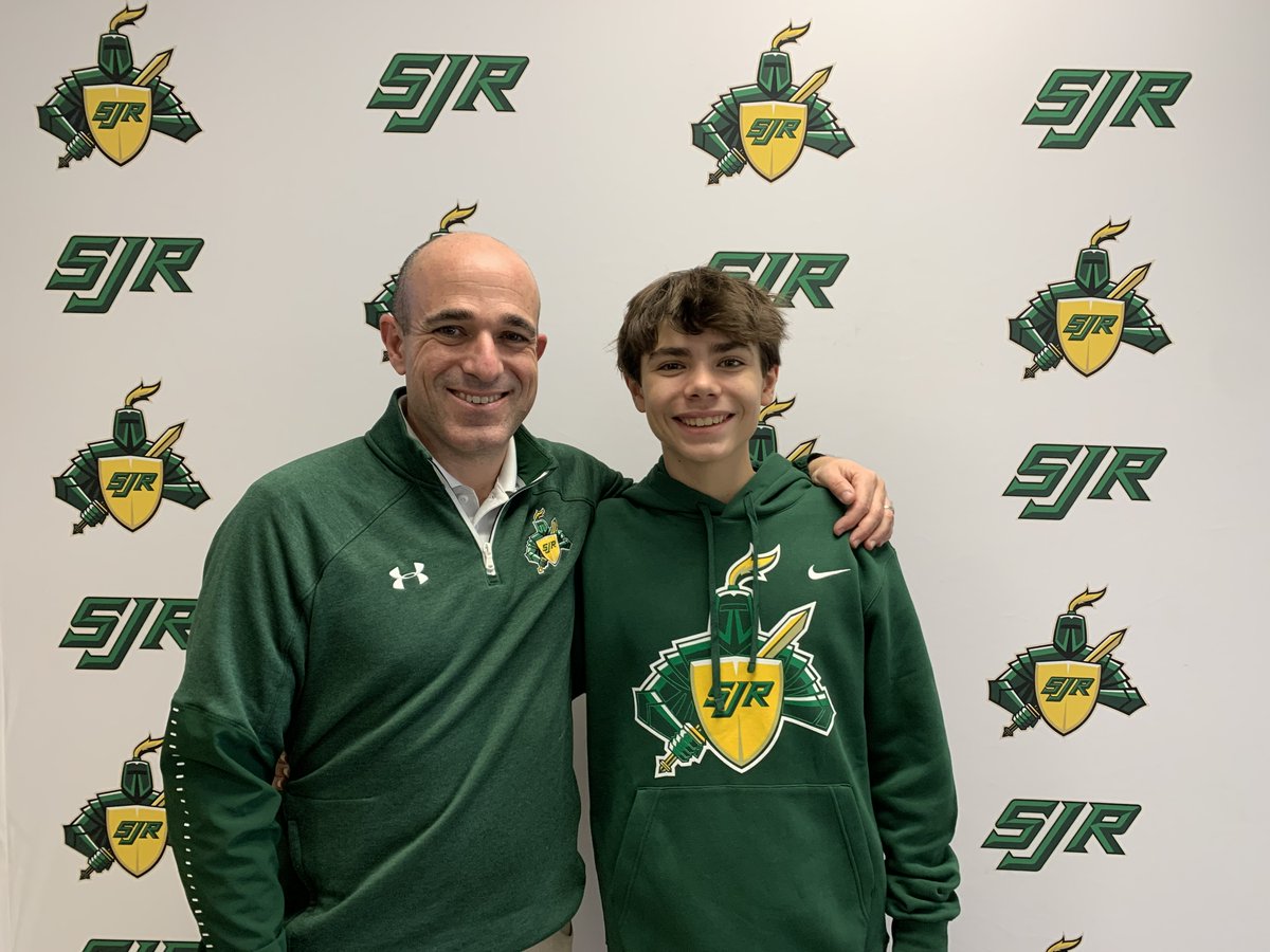 SJRHighSchool's tweet photo. Welcome to the SJR Class of 2026! #GreenKnights #VireFidelis #SJRClassof26 https://t.co/rwXfc0rJHg