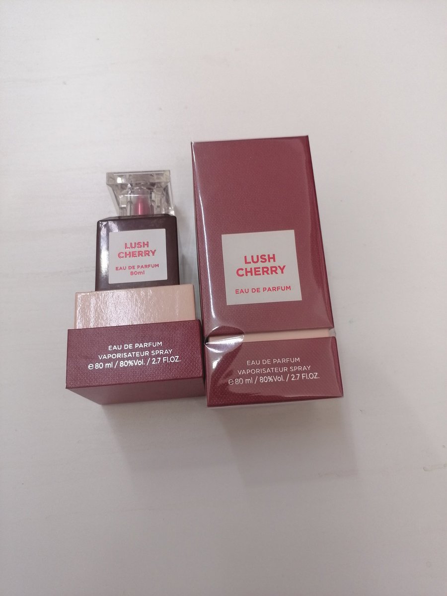 Fentse_l's tweet photo. New year new stock available for purchase, perfumes available at R600 each including delivery

#GirlTalkZA #DJSBU #sidehustle #Perfume https://t.co/Tv7IgmBIHw