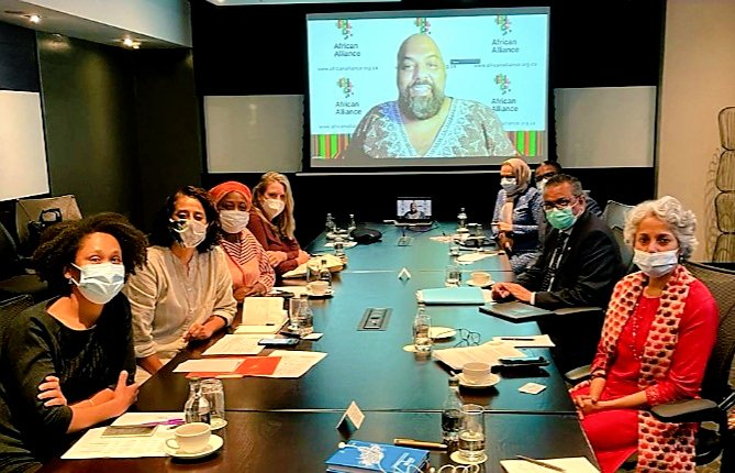 Today, civil society groups in South Africa met the <a href="/WHO/">World Health Organization (WHO)</a> team in Cape Town to discuss several aspects of vaccine, testing &amp; treatment access &amp; equity in this pandemic, and to express our support for the work of CT mRNA Hub.

With:
<a href="/DrTedros/">Tedros Adhanom Ghebreyesus</a> 
<a href="/WHOAFRO/">WHO African Region</a>
<a href="/doctorsoumya/">Soumya Swaminathan</a> <a href="/mvankerkhove/">Maria Van Kerkhove</a>