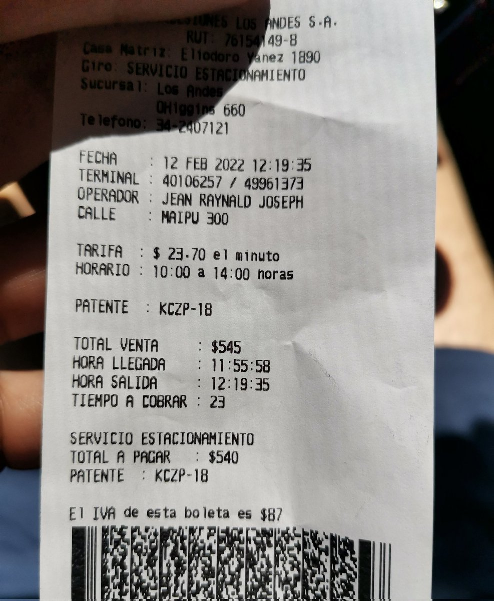 Ojo con esta empresa estafadora de parquímetros en Los Andes! De a poco nos roban... Estuve 3 minutos! TRES, a las 11:55 estaba en mi casa y ya me estaban cobrando... 🤡🤡🤡 #LADRONES
@EAinformaciones <a href="/AoLaonline/">Diario AO</a> <a href="/aconcaguanews/">Noticias AconcaguaNews</a> <a href="/Region17Chile/">Región17</a> <a href="/MuniLosAndes/">MuniLosAndes</a> 
<a href="/Carabdechile/">Carabineros de Chile</a>