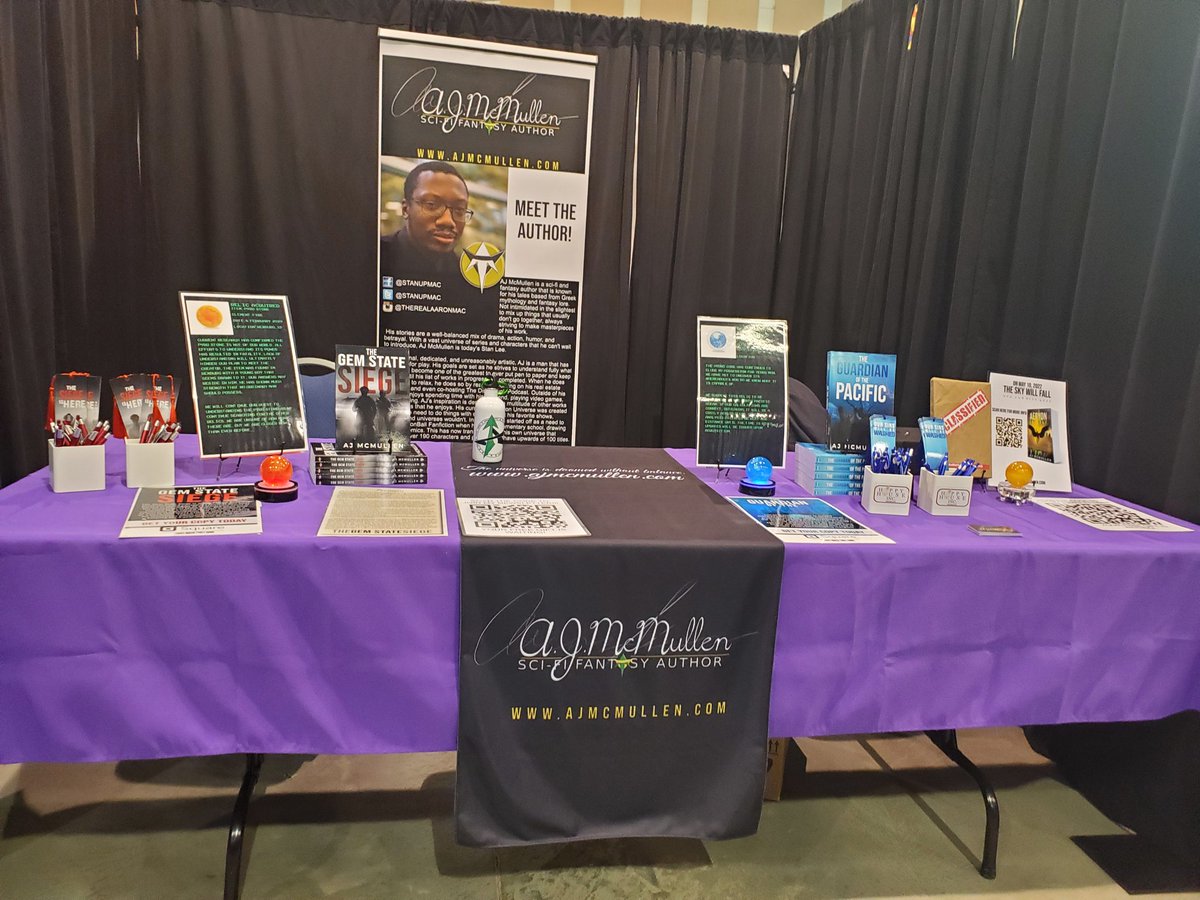 authorajmac's tweet image. Anyone at @biglickcomiccon? Come learn about one of the greatest #scifi / #fantasy universes out!