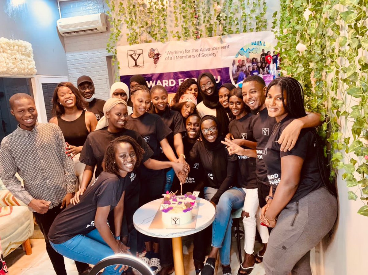 forwardforyou's tweet photo. Finally we ended the day with a family dinner where we reminisced about how far we have gotten in 5 years and the impact we aim to make. #ForwardForYou@5 , thank you @taawbb for the beautiful space and delicious food. And @KJcupcakess for the amazing “5” Cake 🇬🇲 https://t.co/hlA5Wct7ai