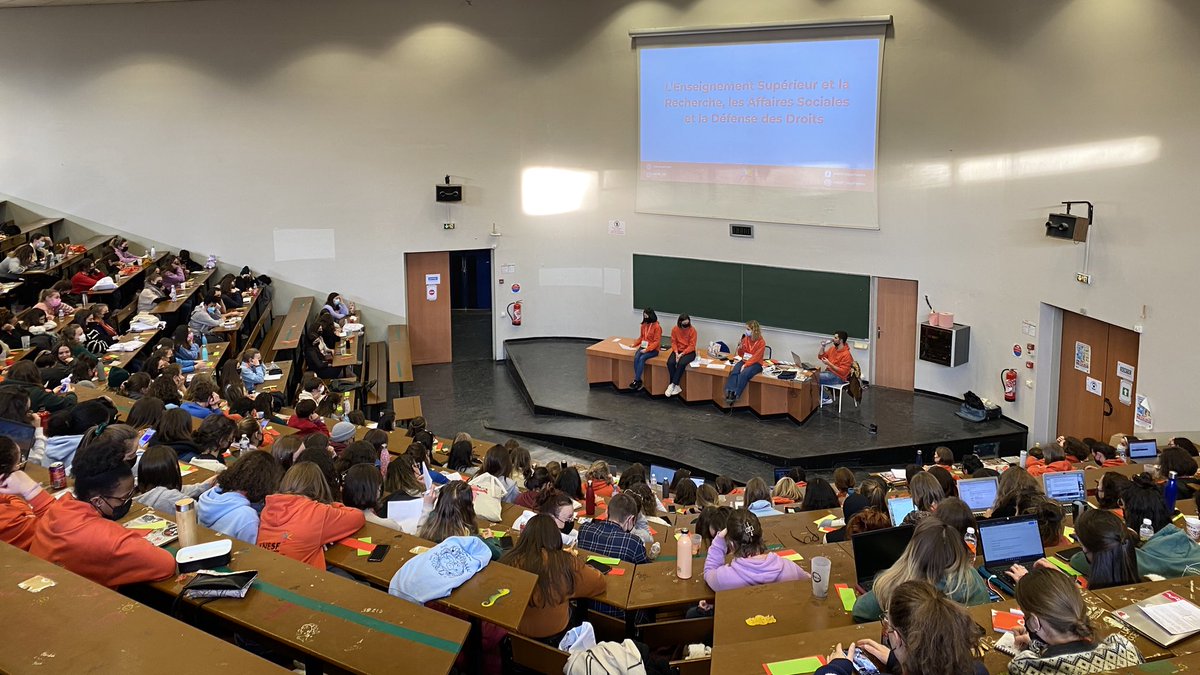 #JNESF2022 | L’assemblée générale ordinaire des Jn’ESF a eu lieu cet après-midi.

➡️ Vote du compte de résultats 2021 
➡️ Bilans de mi-mandat de tous les membres du bureau national 
➡️ Point #ESR 
➡️ Point affaires sociales 

Un moment riche pour le #réseau de l’ANESF ✨