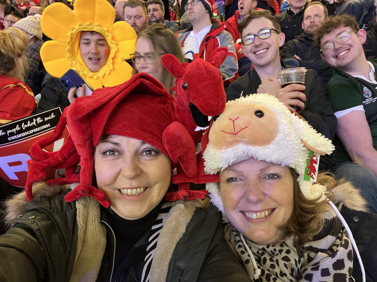 Linda Smith tweet media