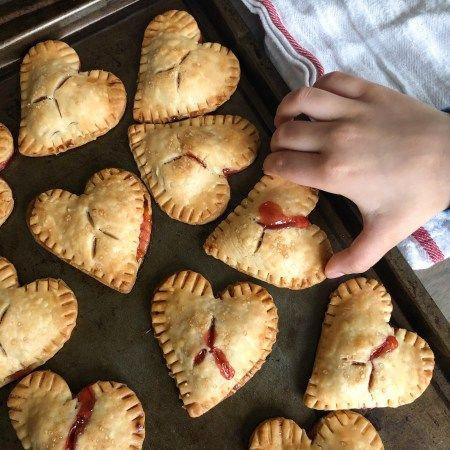 daily_dolce's tweet photo. Heart shaped pastries https://t.co/LW9mOC8v6U