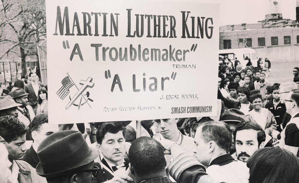 SardonicFaith's tweet photo. @MckinneyDiane1 @isabellerivo @NotAlexSheppard @RebelNewsOnline Why are the racists and fascists the first to see everything as communism?
#Redbating
#Redturbating https://t.co/CgC3UCwopx