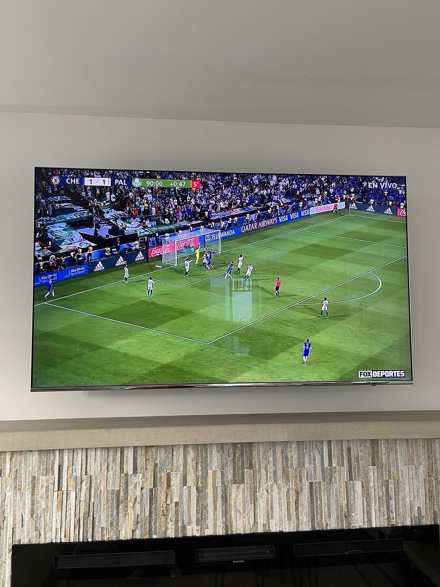 joseluisortegaz's tweet photo. ¿Quien gana @ChelseaFC o @Palmeiras? Final del Mundial de Clubes en @FOXDeportes ! #MDCenFD #MundialDeClubes #FIFAClubWorldCup https://t.co/7xJOGTlniZ