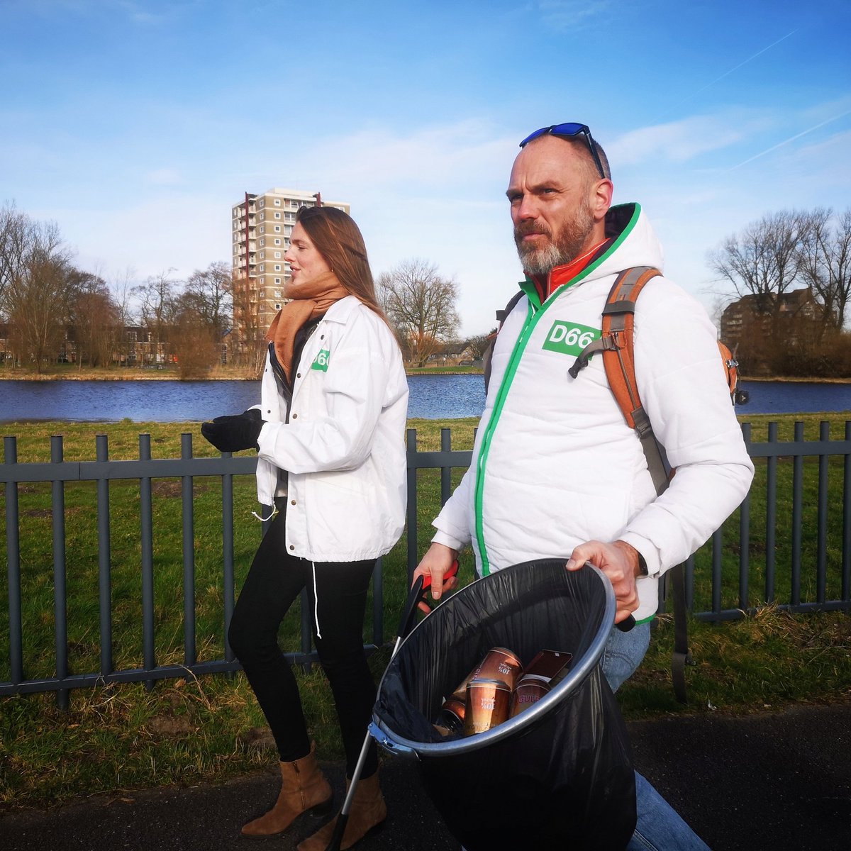 d66haarlem's tweet photo. Vandaag gingen we de straat op in Parkwijk 💚 Ga jij ook naar de stembus op 14, 15 of 16 maart?

#stadmetambitie #haarlem #GR2022 #D66 https://t.co/39s02kcSBu
