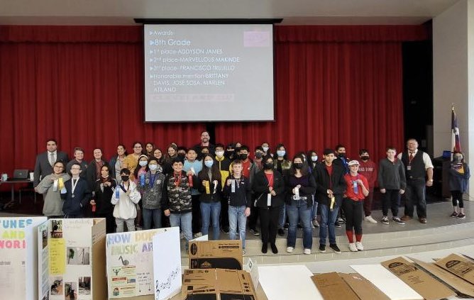 Chris_McCurry29's tweet photo. Congratulations to all the winners! Great job by all the students that competed at the 2022 CNS Science Fair! https://t.co/JgsIiFPNSl