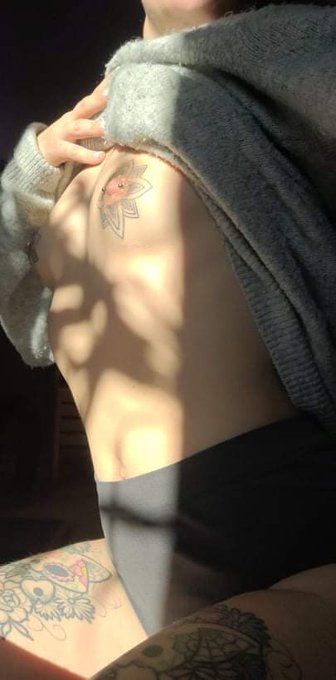 I love the sunshine https://t.co/GQGSmgCOlF<a href="/tag/mvsales"class="tags"><span>#mvsales</span></a>