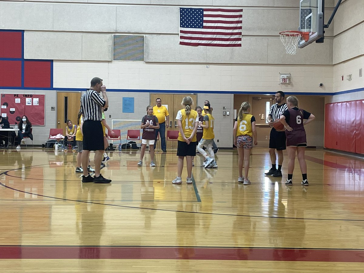 HC Girls Basketball tweet media