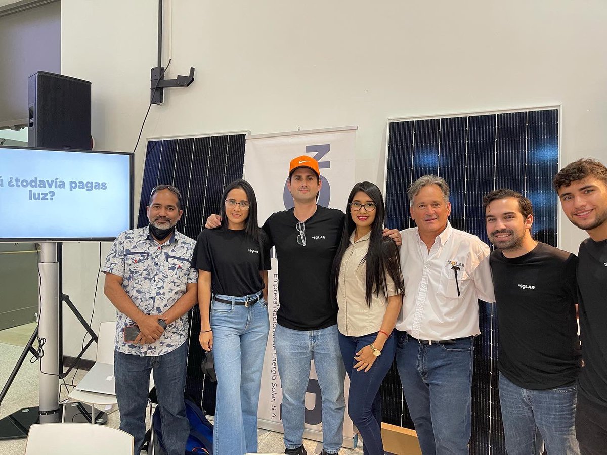 NsolarPanama's tweet image. Gracias a @GEmobility aliado estratégico nuestro, por crear estos espacios para hablar acerca de la movilidad eléctrica y la energía limpia en Panamá. Cada día estamos más cerca de poder transportarnos y generar energía sin dañar el ambiente. 

NSolar 
Expertos en energía solar.