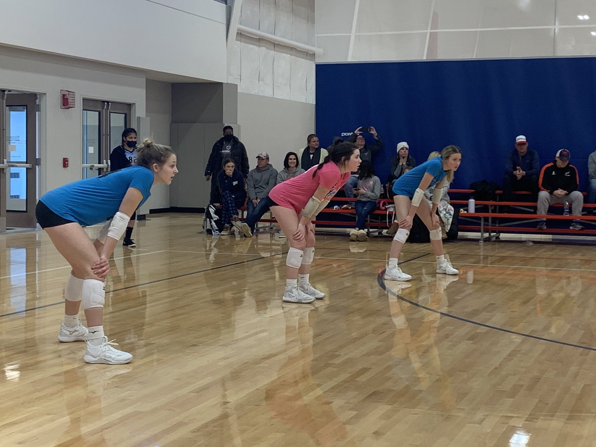 Malayna Dins and Marin Grossman have been quite the duo for Impact 16 National. Two major swings from the outside #pdchitownclassic