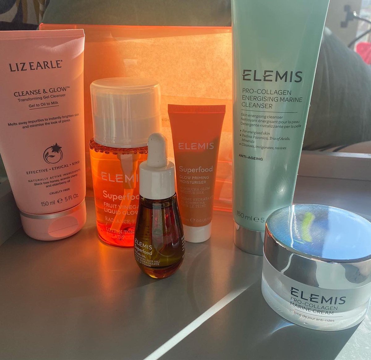 debbieflintqvc's tweet photo. Excited about tonight‘s shift! Join us @QvcUK just after 8 pm for my new bee jry! on with Ophelia 8pm. Plus @elemis #tsv 9&amp; midnight. Join us! #diamonique #bee #cubiczirconia #simulateddiamonds https://t.co/ihpXPEmLdp