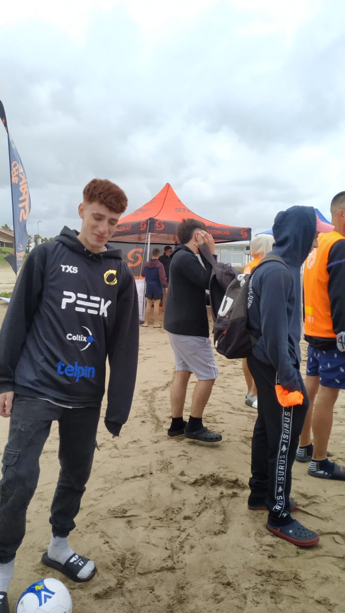 PeekLatam's tweet photo. #BeachGamesSeries2022 🏖️

Comenzó con todo los juegos de estas series 🔥

@lamonarquiaa @telpintv @LeviatanGG #Coltix #Strike360 💯

En vivo 🔴 https://t.co/pvkx411aHO https://t.co/c4pWW4fNLG
