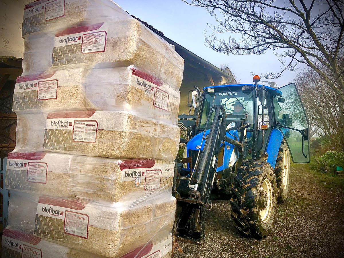 1er chantier coopératif,solidaire  &amp; écolo pour des habitants de Termes d’Armagnac.L’équipe municipale intervient chez des Termois qui en ont besoin pour renforcer l’isolation thermique gratuitement.Des élus locaux au service des besoins de leurs administrés. #FactureEnergie