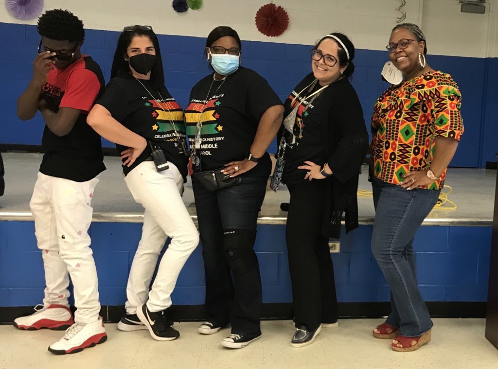 Nadia Stewart (@nadiastewart09) on Twitter photo Celebrating History <a href="/CmsDelray/">Carver Middle Delray</a>! #RedBlackGreen @BrianKnowles777 <a href="/AAALHG_Studies/">SDPBC Africana, Latino, Holocaust & Gender Studies</a> Celebrating History <a href="/CmsDelray/">Carver Middle Delray</a>! #RedBlackGreen @BrianKnowles777 <a href="/AAALHG_Studies/">SDPBC Africana, Latino, Holocaust & Gender Studies</a>