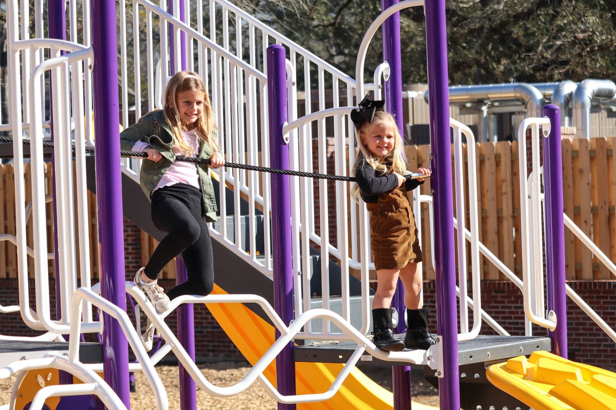 dsjacketstv's tweet photo. It's a great time to be a Yellow Jacket!

The new Denham Springs Elementary building is officially open. #DenhamStrong https://t.co/Rf08yiQzMU