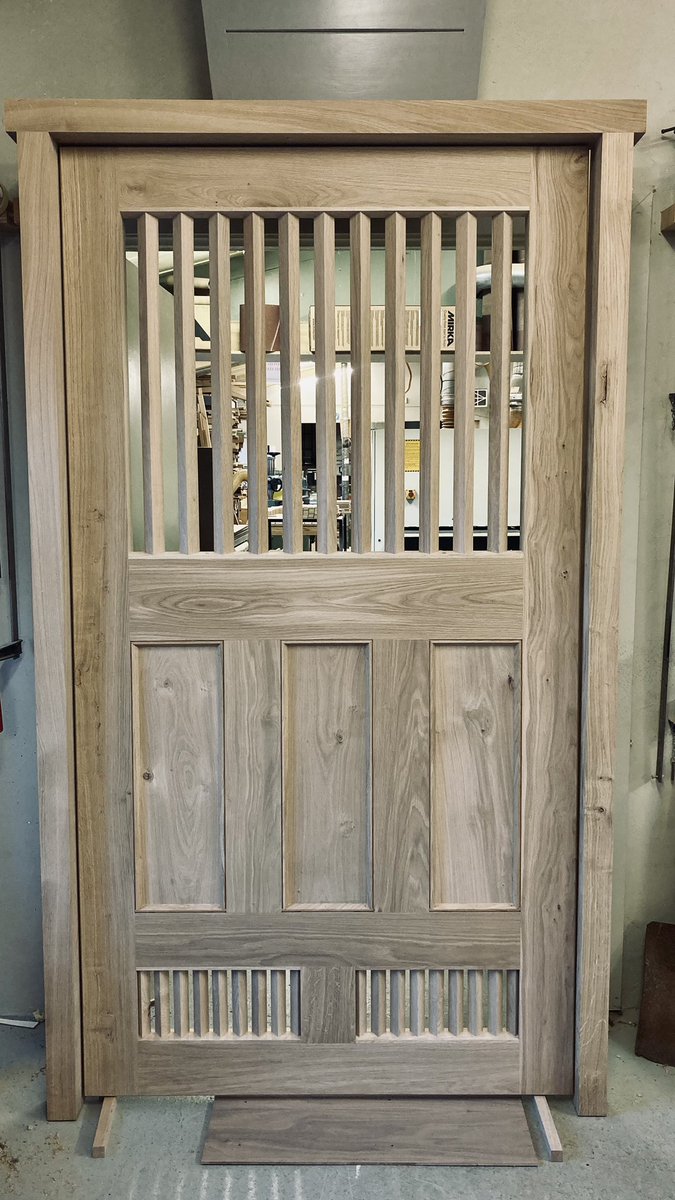 Two beautiful #gates, in two different finishes and two very different designs 😍 one for The National Trust; the other for a private client #madebyus