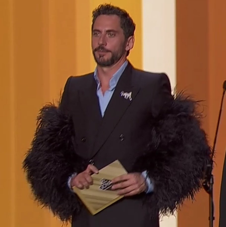 Cuando al crear el personaje de un videojuego le das a "Aleatorio". #Goya2022