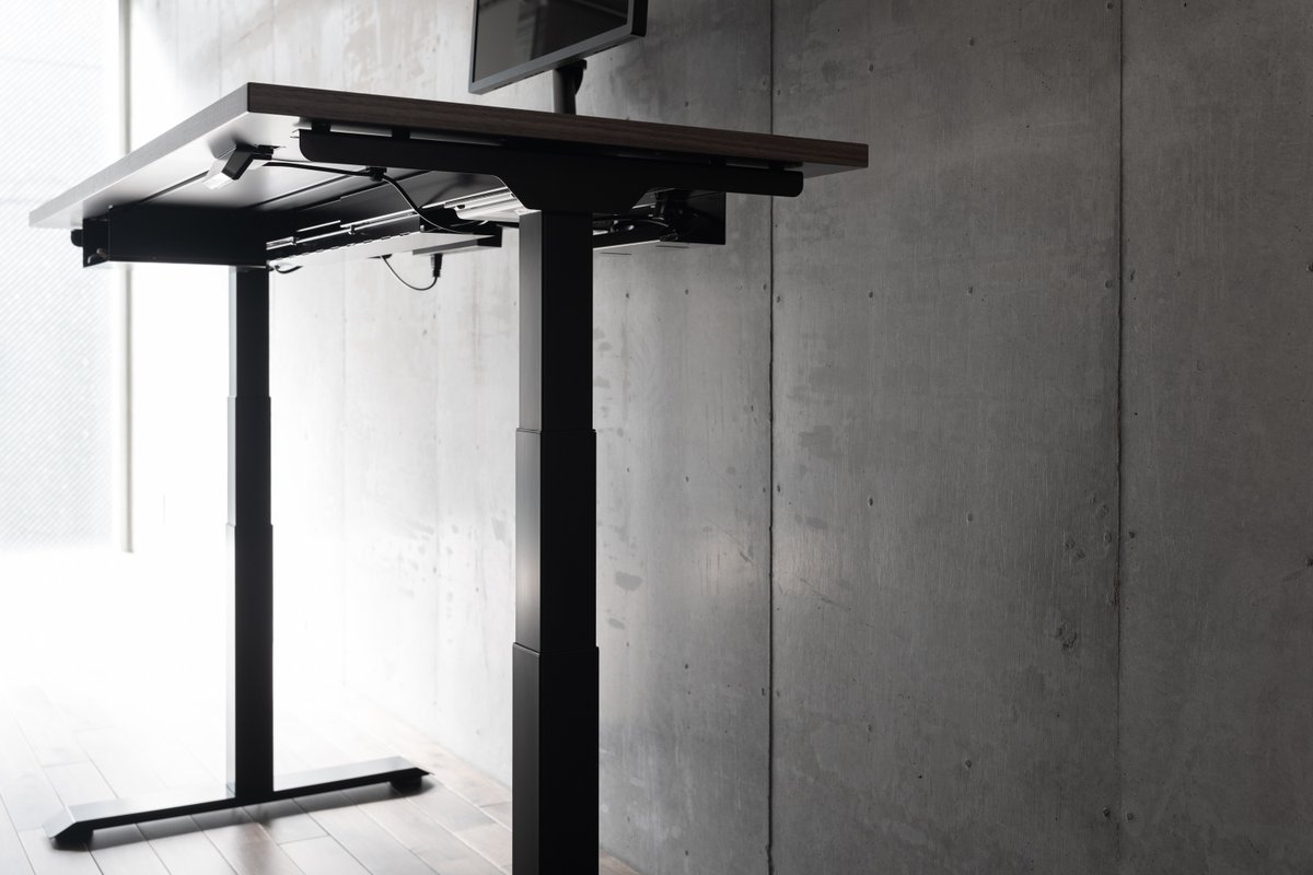 goando's tweet photo. 本日よりPREDUCTS DESK昇降デスクモデル "DESK - METRO / FlexiSpot E7"を販売開始します。
https://t.co/Q75A4OOnMO

FlexiSpot E7他に対応した天板単体でも販売します。
https://t.co/opCUSxQlfy

本日から"New Stand Tokyo"で展示も行いますので、ぜひお立ち寄りください。
https://t.co/ivJPvdGBCH https://t.co/H7c2sbxtK4
