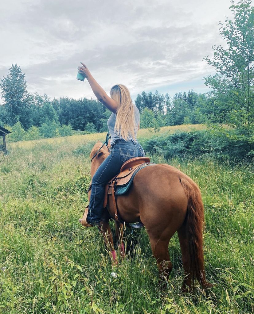 RedCactusCo's tweet photo. One of our candles is based off my favourite wild child and best friend Chanelle!
Check out “Chenelle Effing Jones” candle 

https://t.co/ZjVe95R5me

#ABTatUFV #ABTPod4 #ValleyCreator https://t.co/GEqmLpQMzY