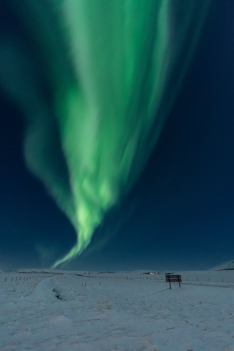 RBendova's tweet photo. Great show tonight!
#iceland #northernlights #AuroraBorealis https://t.co/O1ImB078Ok
