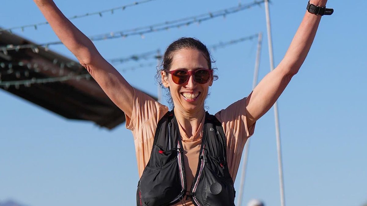 Congrats to our ladies podium at the Black Canyon Ultras 100k and golden ticket recipients to the 2022 <a href="/wser/">Western States 100</a>…

🥇 @puppiesonmtsyay 9:06:21
🥈 Dominika Stelmach 9:10:52
🥉 Anne-Marie Madden 9:23:52 

Update! 4th place finisher, <a href="/_taymae_/">Taylor Nowlin</a> receives Clare’s golden ticket! Whoot!