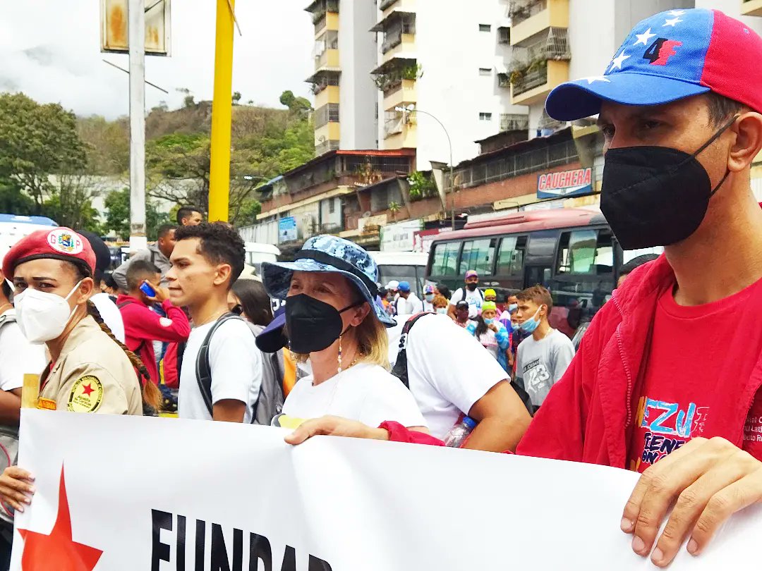fpatrimonioccs's tweet photo. La Alcaldía de Caracas a través de Fundapatrimonio Presentes y siempre consecuentes... Marchando junto la #JuventudLealYPatriota 

@NicolasMaduro
@gestionperfecta https://t.co/gr2LjZTIHq