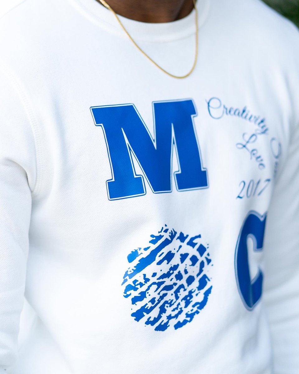 MerakiClothing_'s tweet photo. New Off White and Royal Blue Varsity Crewneck 

Made with Soul, Creativity and Love 

Now live on the site Or dm to order 
Available in sizes XS-2XL https://t.co/eXNfoMAP8r