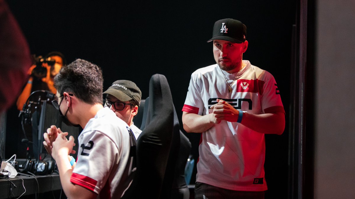 Halo Esports tweet media