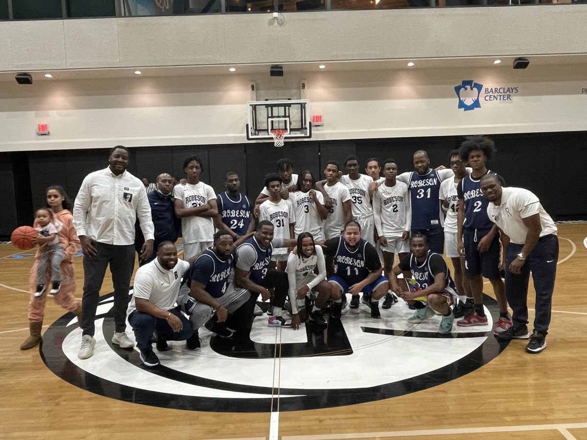 rashidfdavis's tweet photo. Thanks @WhynotCoachCurt Paul Robeson Family Invades For Organizing @barclayscenter @PSALBasketball @rashidfdavis @PathwaysInTech #150albanyavenue #Brooklyn #NewYorkCity ZipCode 11213 #basketball #weekendmood #SaturdayVibes https://t.co/tvWNvP0hYp