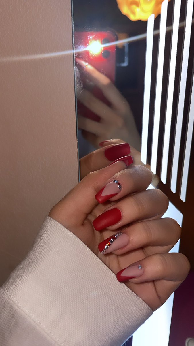 Ericaaa_c1's tweet photo. New❤️ #nails #ValentinesDay #Valentines #adorable https://t.co/YcrPKcc5p6