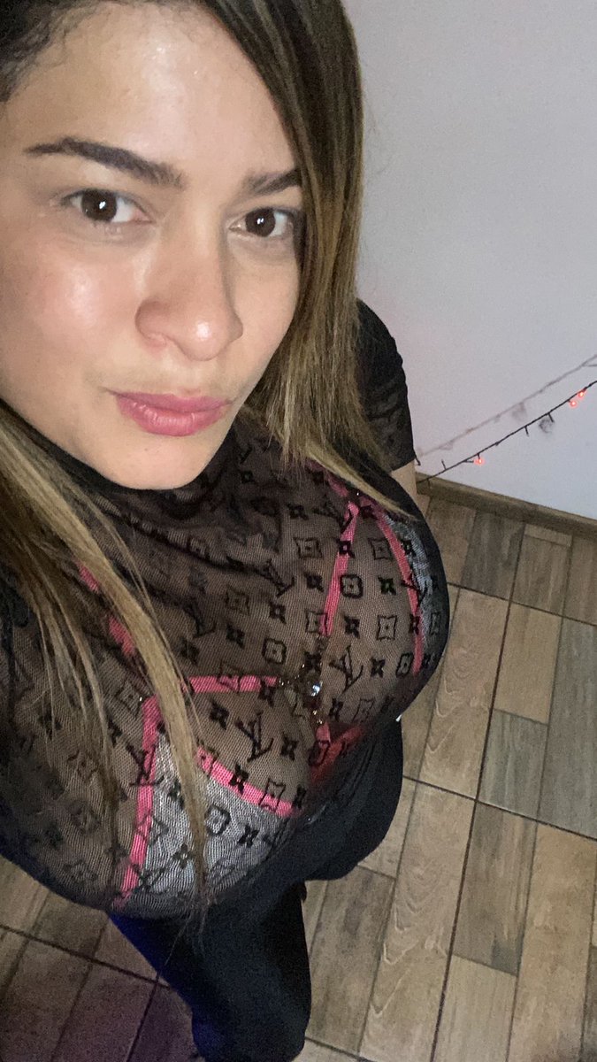 destinydanimoon's tweet photo. Un poco perdida pero acá estoy santiago https://t.co/Q603QhzhVr