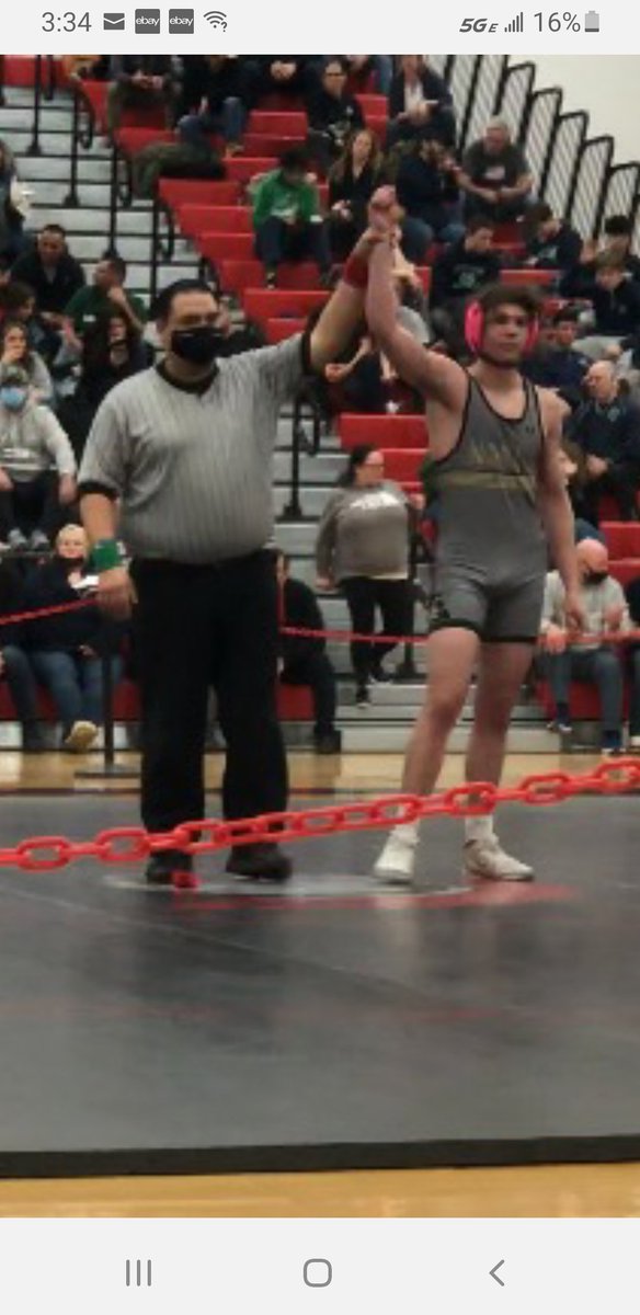 DanielKozanecki's tweet photo. @GNHSWRESTLING @lmkozanecki looks who's going to state https://t.co/nrVwphDXCB