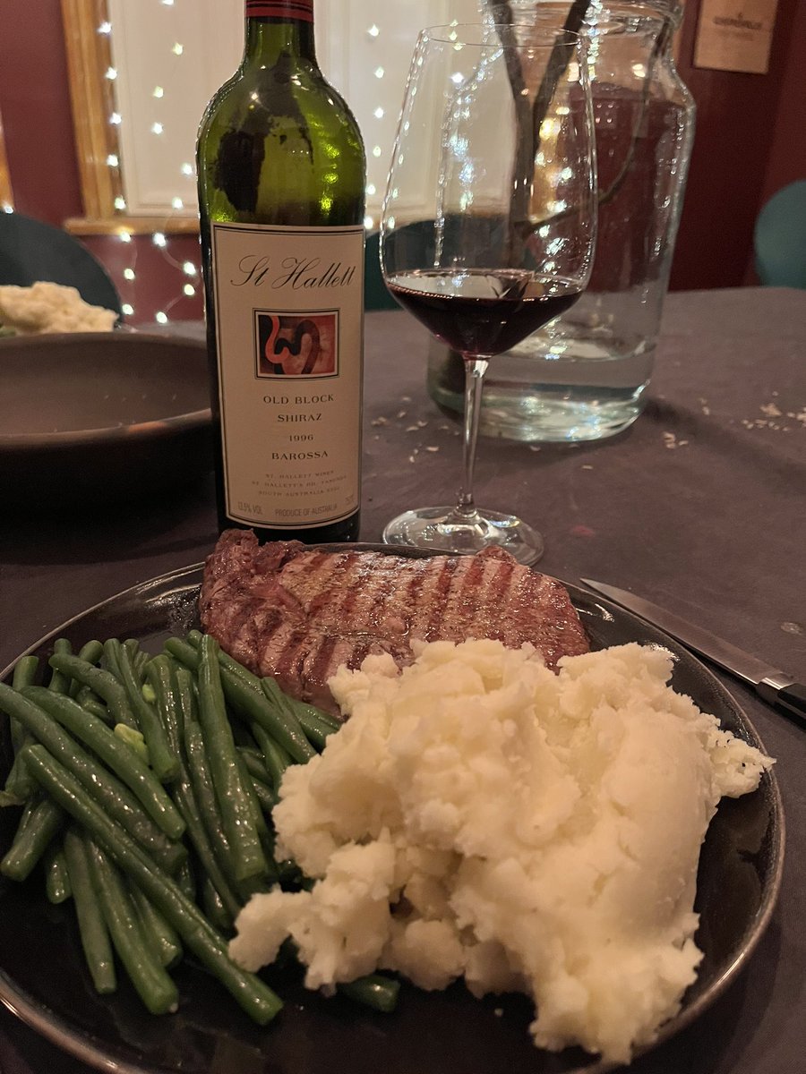 Celebrating tonight! Treating myself to this glorious 1996 @StHallettWines Old Block Shiraz. The concentration and poise of this wine is fabulous. Sets very well against this lovely ribeye. As @AustWineTasting, tonight we #drinkthegoodstuff