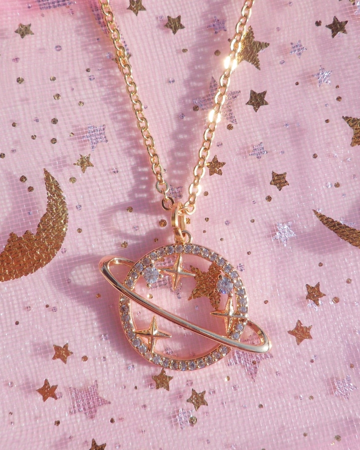 shoplalisa's tweet photo. Diamond Saturn Necklace 🪐✨ https://t.co/GKN6fsl2I2
