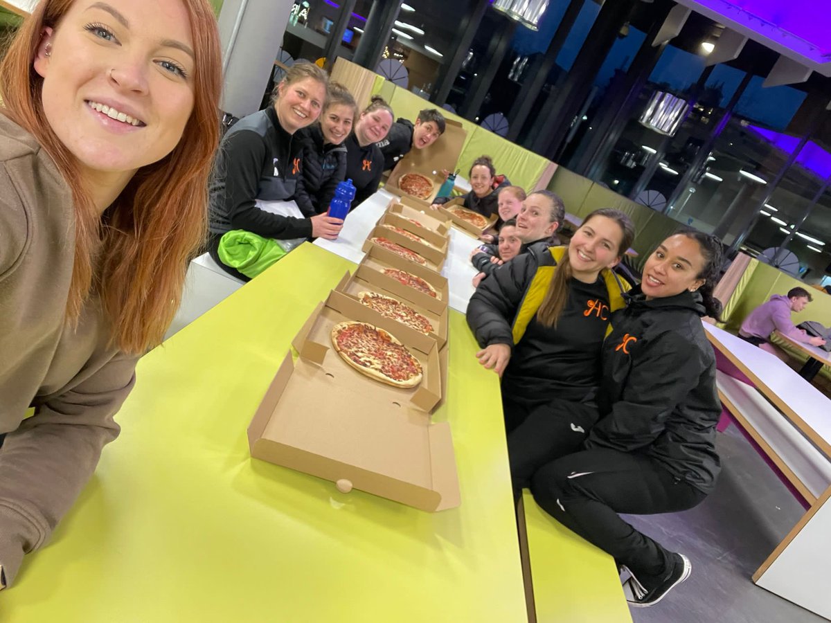 GwentHockeyClub's tweet photo. Great road trip to Bath today for L1 💪 Celebrating an awesome 5-2 win v @TBBHockey with some tasty pizza😋 🧡🖤 https://t.co/XWl4F9uTIH