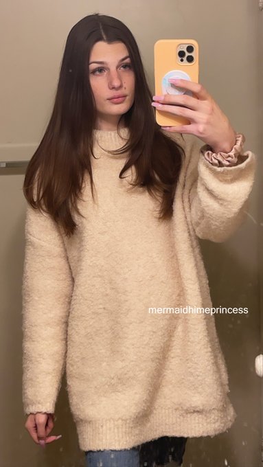 look at what's underneath 😅 https://t.co/lBf33JKO9c