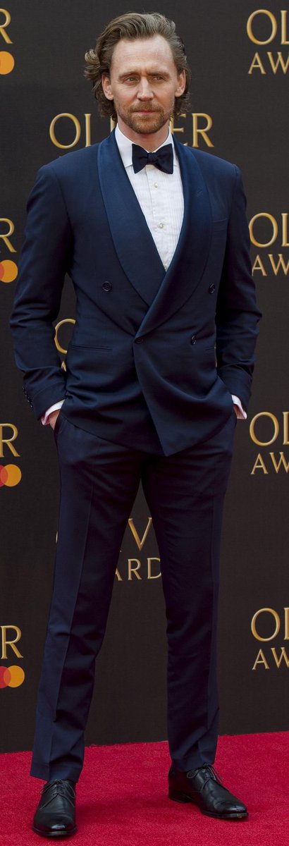 Time4Hiddles's tweet photo. #BeardyTomOfTheDay #TomHiddleston https://t.co/7RhVWNSjxj
