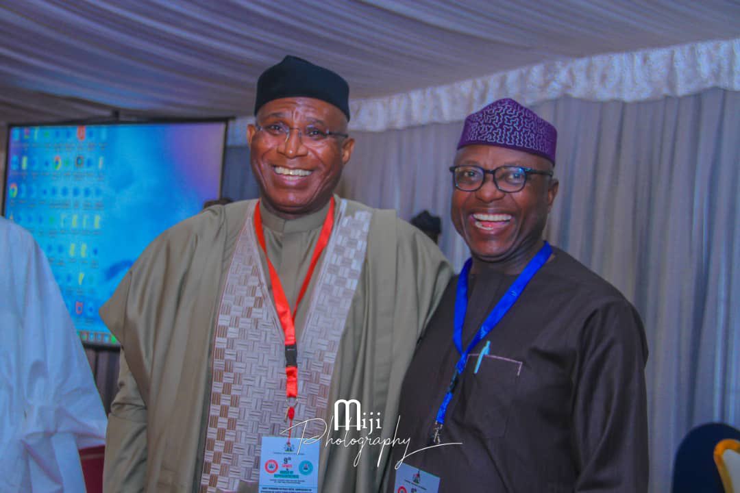 At the Senate &amp; House of Representatives joint working retreat with Conference of Speakers of State Legislatures and Clerks of States Houses of Assembly on the Review of the 1999 Constitution.

#ProudlyEkiti