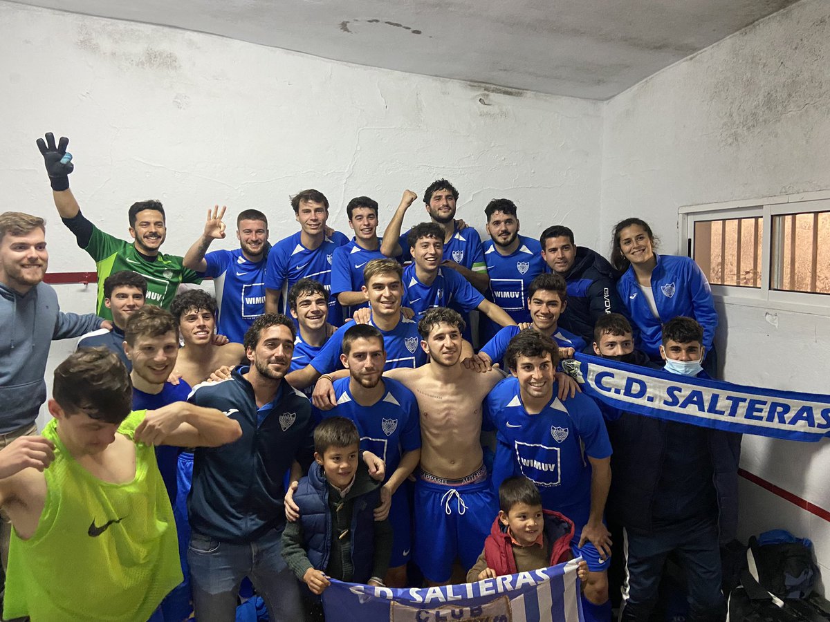 CDSalteras's tweet photo. Victoria del equipo senior en casa de nuestros vecinos del @olivarense1972 por 1-3. Goles de Reyes, Migue Toscano y Antonio Jesús Silva!! Gran victoria que nos llena de ánimo para afrontar lo que queda de temporada. Seguimos trabajando!!! Enhorabuena al equipo!!!! https://t.co/9I7bOYGqht