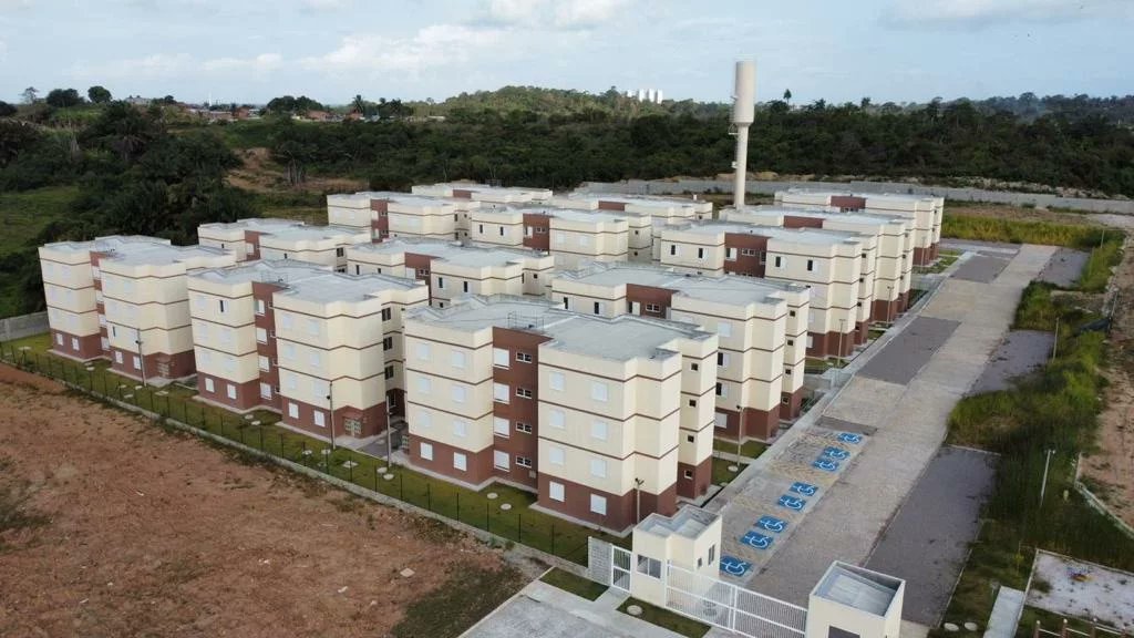 mnlmpe's tweet photo. Anos de lutas, cinco ocupações, chegando com a conquista de 14 hectares para construção de 5 módulos.  Vale ressaltar que o primeiro módulo foi aprovado no programa Minha Casa, Minha Vida, do Governo @dilmabr Rousseff. https://t.co/yShF2hN0WW