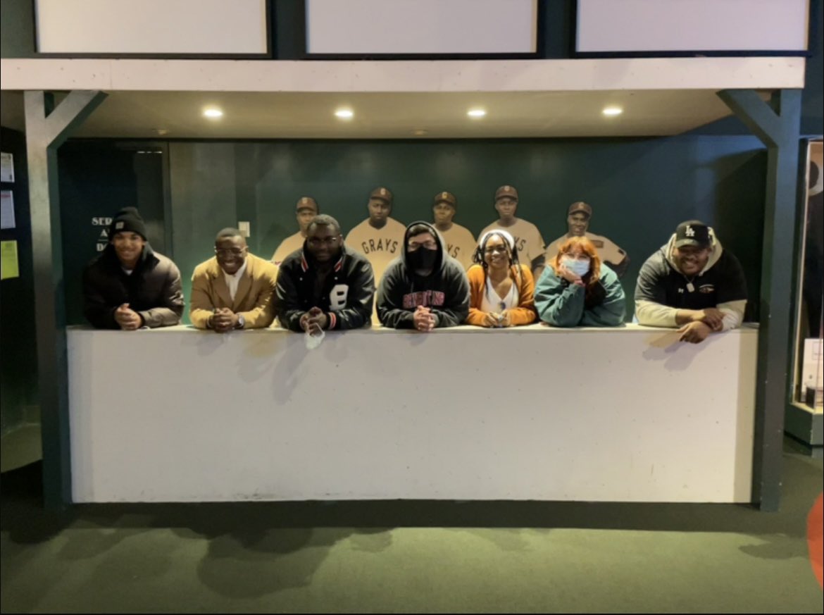 BlackStudentU_'s tweet photo. Trip to the Negro Leagues Baseball Museum! #BlackHistoryMonth https://t.co/kDydiMhNIp