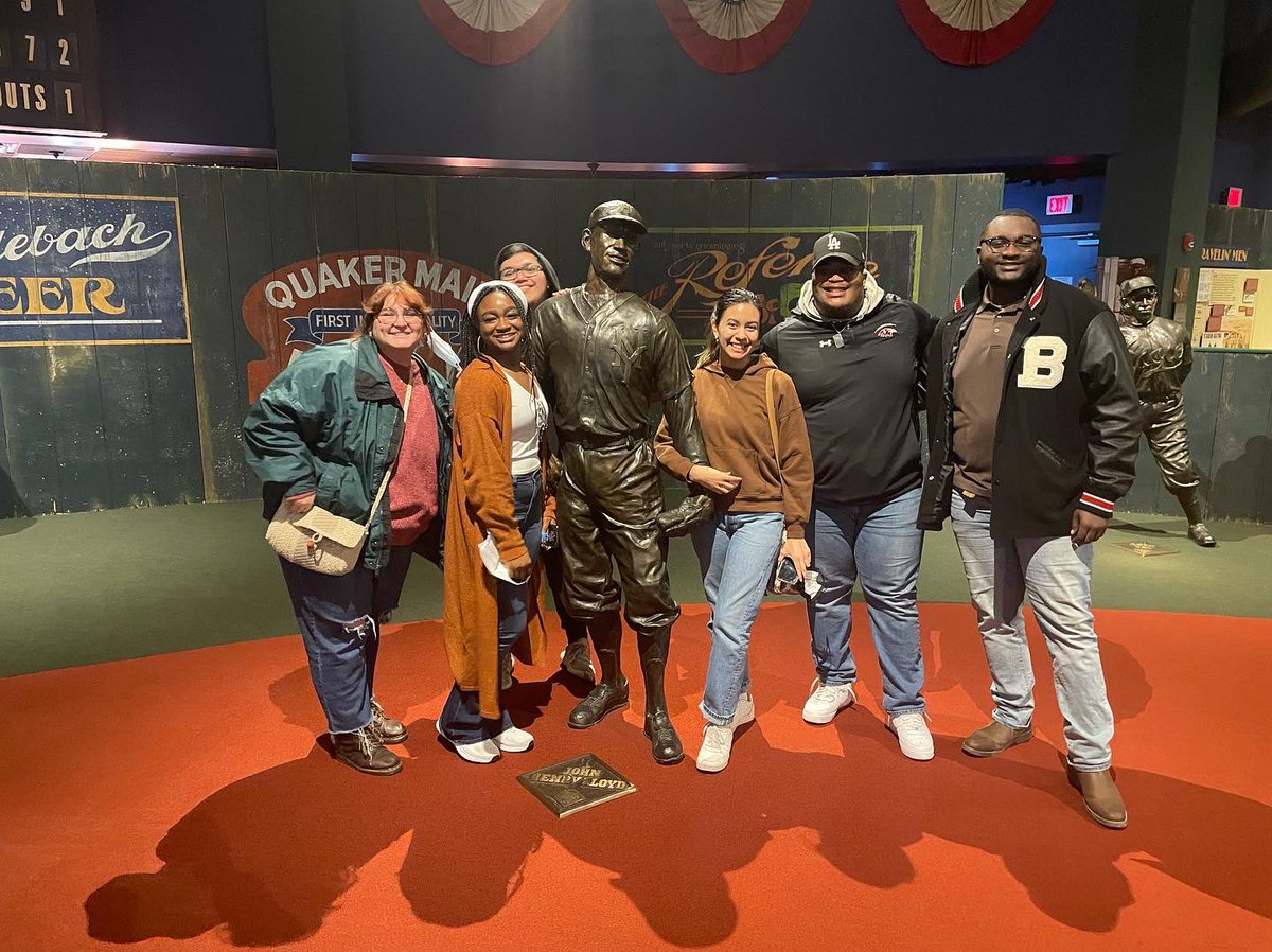 BlackStudentU_'s tweet photo. Trip to the Negro Leagues Baseball Museum! #BlackHistoryMonth https://t.co/kDydiMhNIp