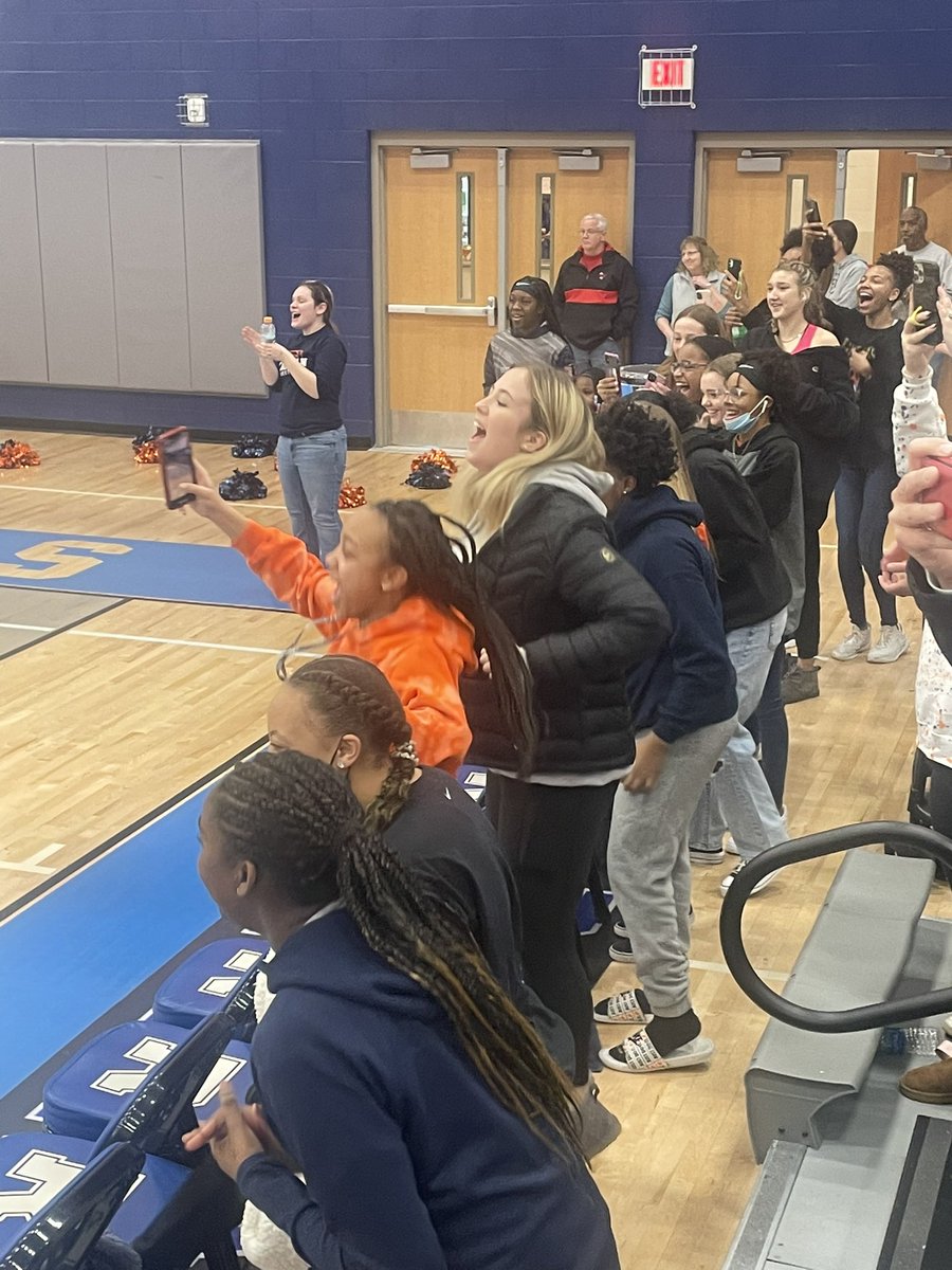 LadyBlazeHoops's tweet photo. Congrats to @BMSGirlsHoops!!!!!! State Champions!!!!!!!!! We are so proud of you!!!! ๐งก๐งก๐งก๐งก๐งก๐งก๐งก #GoLadyFlames!!!!!!!!! https://t.co/r0vGRYPwv4