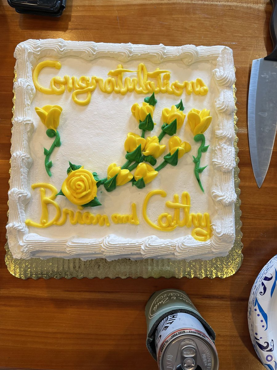 Cassie_Kussow's tweet photo. Really feeling that in-law love 🤣 Cassie… Cathy, all the same. It’s the thought that counts #cakefails https://t.co/e9KY2jKZaw