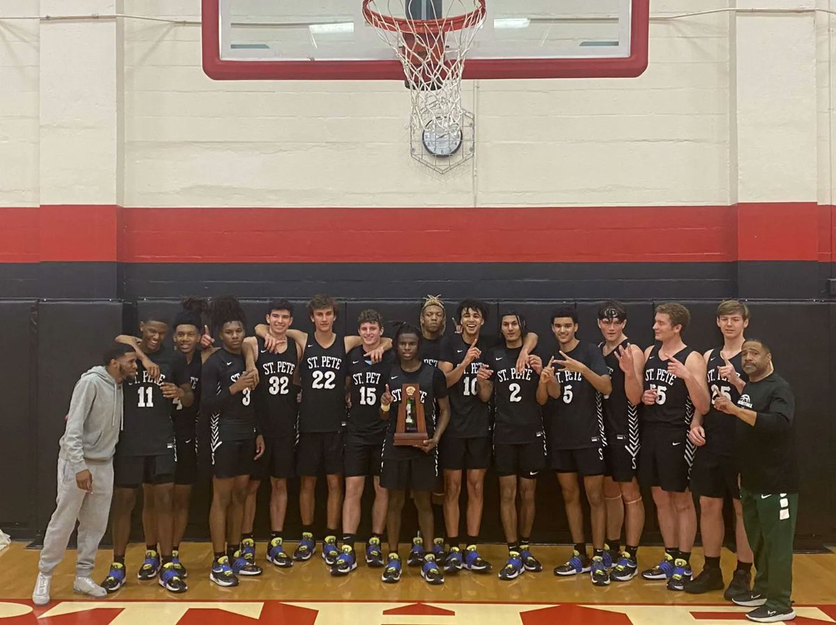 QuezCurry1's tweet photo. We ain't done yet🏀🏆
#PCACCHAMPS #DISTRICTCHAMPS
@SPHBasketball 
@UncleDrewProd https://t.co/L7pwKM0VHr