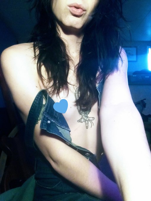 "Sit there and count your fingers..." 🔵🔐  https://t.co/tIfP40Gwm1 https://t.co/sM83dl6cOW<a href="/tag/chaoticneutral"class="tags"><span>#chaoticneutral</span></a>